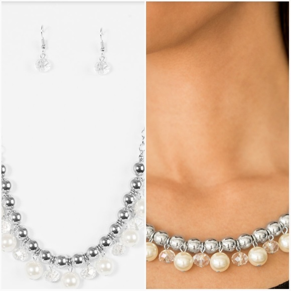 POWER TRIP WHITE NECKLACE/EARRING SET